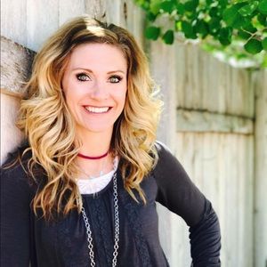 Meet your Posher, Mandy